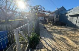 Casa Batraneasca, Teren 3800mp, Tisauti