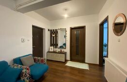 Apartament 2 camere, etaj intermediar, Radauti