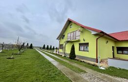 Casă individuală - Teren 9.300 mp - Finisată/Mobilată - Vadu Moldovei 