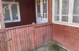 Casă de vânzare, cu 8 camere, 310 mp, cu teren de 1532 mp, zona Frasin