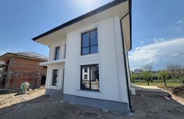 Casa individuala, cu 3 camere, 118 mp utili, 300 mp teren, zona Ipotesti  