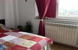 Apartament cu 3 camere, 2 bai, etaj intermediar, zona Obcini