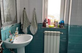 Apartament cu 3 camere, 2 bai, etaj intermediar, zona Obcini