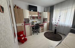 Apartament de vanzare, cu 2 camere, 50 mp, decomandat, etajul 2, zona Burdujeni