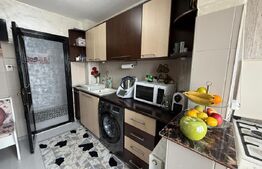 Apartament de vanzare, cu 2 camere, 50 mp, decomandat, etajul 2, zona Burdujeni