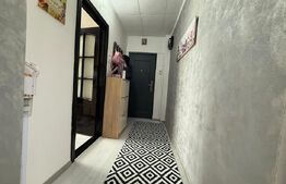 Apartament de vanzare, cu 2 camere, 50 mp, decomandat, etajul 2, zona Burdujeni