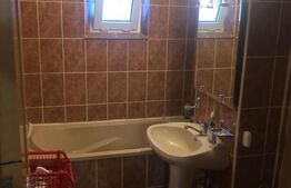 Apartament 3 camere, 65 mp, decomandat, etaj intermediar, zona Obcini