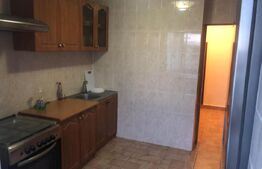 Apartament 3 camere, 65 mp, decomandat, etaj intermediar, zona Obcini