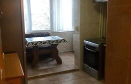 Apartament 3 camere, 65 mp, decomandat, etaj intermediar, zona Obcini