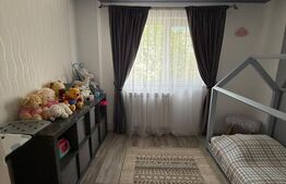 Apartament cu 4 camere, etaj intermediar, decomandat, Cuza Voda I