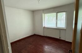 Apartament cu 3 camere, decomandat, zona George Enescu