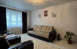 Apartament de vanzare, cu 3 camere, 54mp, decomandat, zona Burdujeni