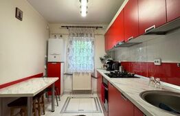 Apartament de vanzare, cu 3 camere, 54mp, decomandat, zona Burdujeni