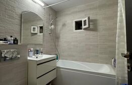 Apartament de vanzare, cu 3 camere, 54mp, decomandat, zona Burdujeni