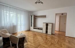 Apartament de vanzare, cu 2 camere, 50mp, etaj intermediar, zona Zamca