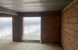 Casa la Rosu , Plopeni , zona Aeroportului 