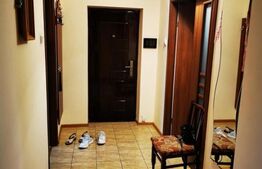 Apartament de vanzare, cu 3 camere, 69 mp, decomandat, zona Burdujeni