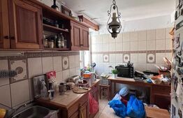 Apartament 3 camere+ garaj, etaj 3, 70mp, zona Manastirea Bogdana, Radauti