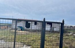 Casa la rosu 160 mp, teren 900 mp, zona Suceava (Moara)