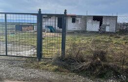 Casa la rosu 160 mp, teren 900 mp, zona Suceava (Moara)