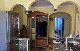 Apartament cu 3 camere, 62 mp, etaj intermediar, zona Burdujeni