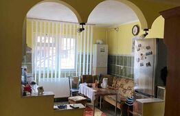 Apartament cu 3 camere, 62 mp, etaj intermediar, zona Burdujeni