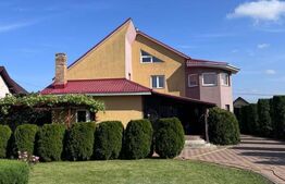 Casa individuala, teren 2500mp, Siret