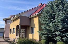 Casa individuala, teren 2500mp, Siret