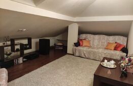 Apartament de vânzare, 3 camere, 80 mp, decomandat, zona Zamca
