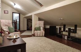 Apartament de vânzare, 3 camere, 80 mp, decomandat, zona Zamca