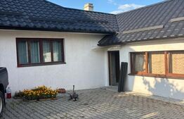 Casă individuală elegantă, cu grădină matură și teren generos – Călinești