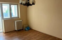 Apartament 4 camere, decomandat, 86 mp, etaj intermediar, zona Zamca