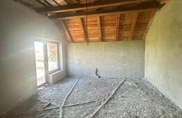 Casa pretabila pensiune/hotel , la rosu, Radauti