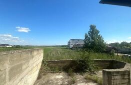 Casa pretabila pensiune/hotel , la rosu, Radauti