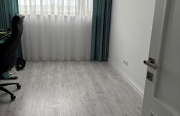 Apartament de vanzare, cu 4 camere, 114 mp totali, zona Universitatii