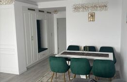 Apartament de vanzare, cu 4 camere, 114 mp totali, zona Universitatii