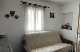 Casa de vacanta , zona Soarecului , Marginea