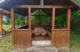 Casa de vacanta , zona Soarecului , Marginea