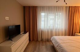 Apartament renovat, 2 camere, 50 mp, geam la baie, zona George Enescu