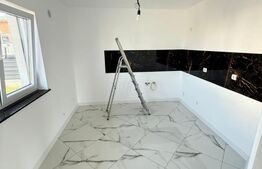 Casa etaj, 120 mp utili, 320 mp teren, zona Burdujeni