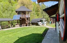 Cabana/Casa de vacanta in Molid, SV, 136 mp, teren cu 3300 mp, Iaz cu pesti