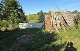 Casa la rosu, 64 mp + teren de 2600 mp, zona Frumoasa