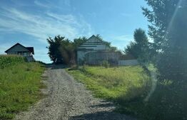 Casa la rosu, 64 mp + teren de 2600 mp, zona Frumoasa