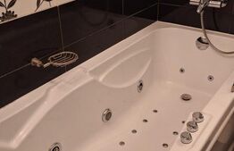 Apartament 2 camere, etaj 1, zona centrala, Radauti