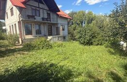 Casa cu etaj, 220 mp utili, 900 mp teren, Salcea, SV
