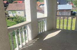 Vilă cu etaj de vânzare în Pojorâta