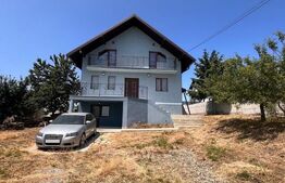 Casa etaj, 160mp utili, 1000 mp teren, zona Moara, Suceava
