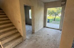 Casa Duplex la rosu, 222 mp utili, teren 423 mp, Burdujeni, Suceava