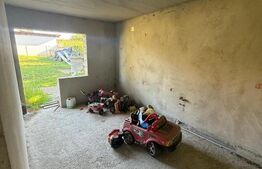 Casa Duplex la rosu, 222 mp utili, teren 423 mp, Burdujeni, Suceava