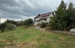 Casa etaj, 140 mp utili, 4800 mp teren, Adâncata